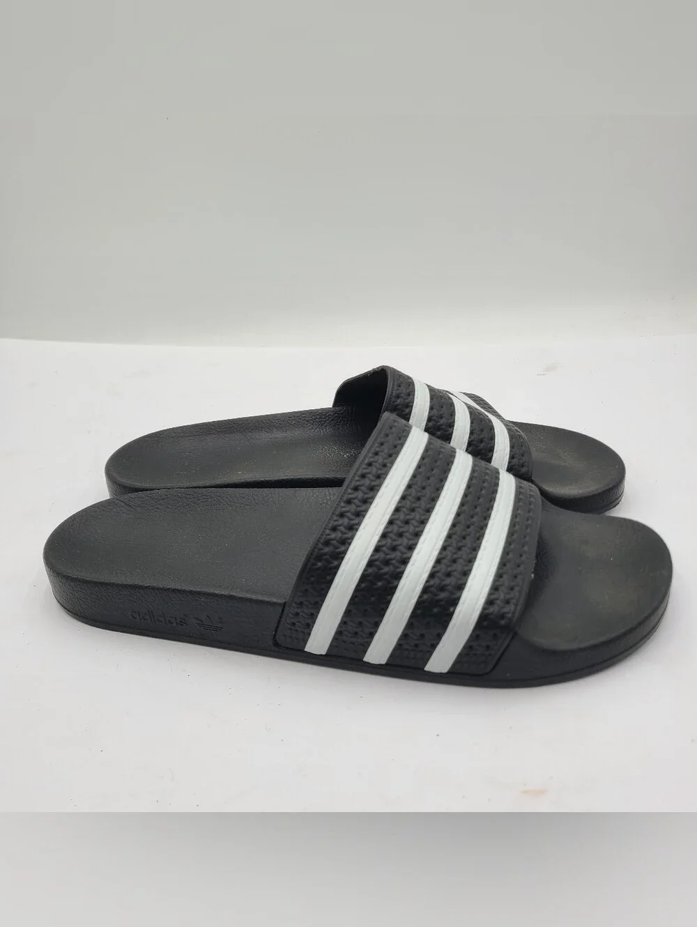 B46 Adidas Mens Adilette 280647 Black White Slip-On Slide Sandals Size 13